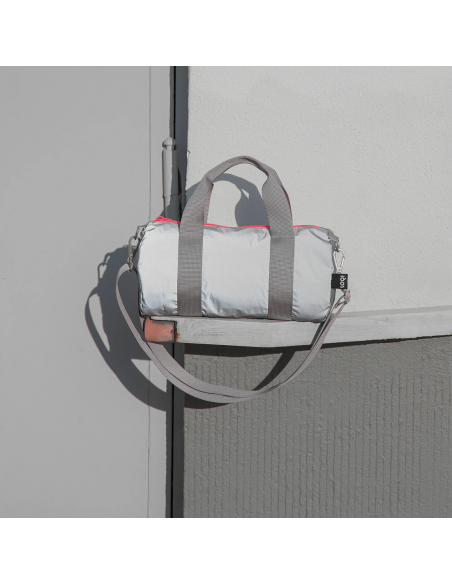 Reflektierende Mini-Tasche mit neonorangen Reissverschluss
