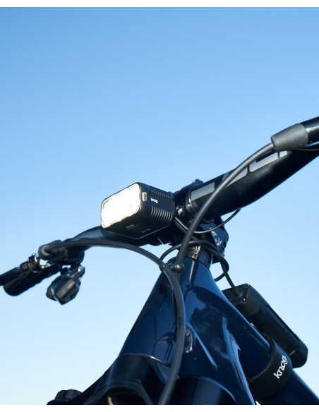 Knog Scheinwerfer Blinder X 1800 mit externem Akku 10'000 mAh